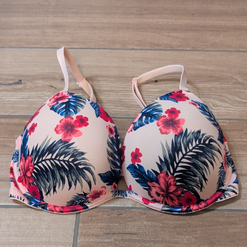 Victoria's Secret Pink Floral Push Up Bra Size 32DD